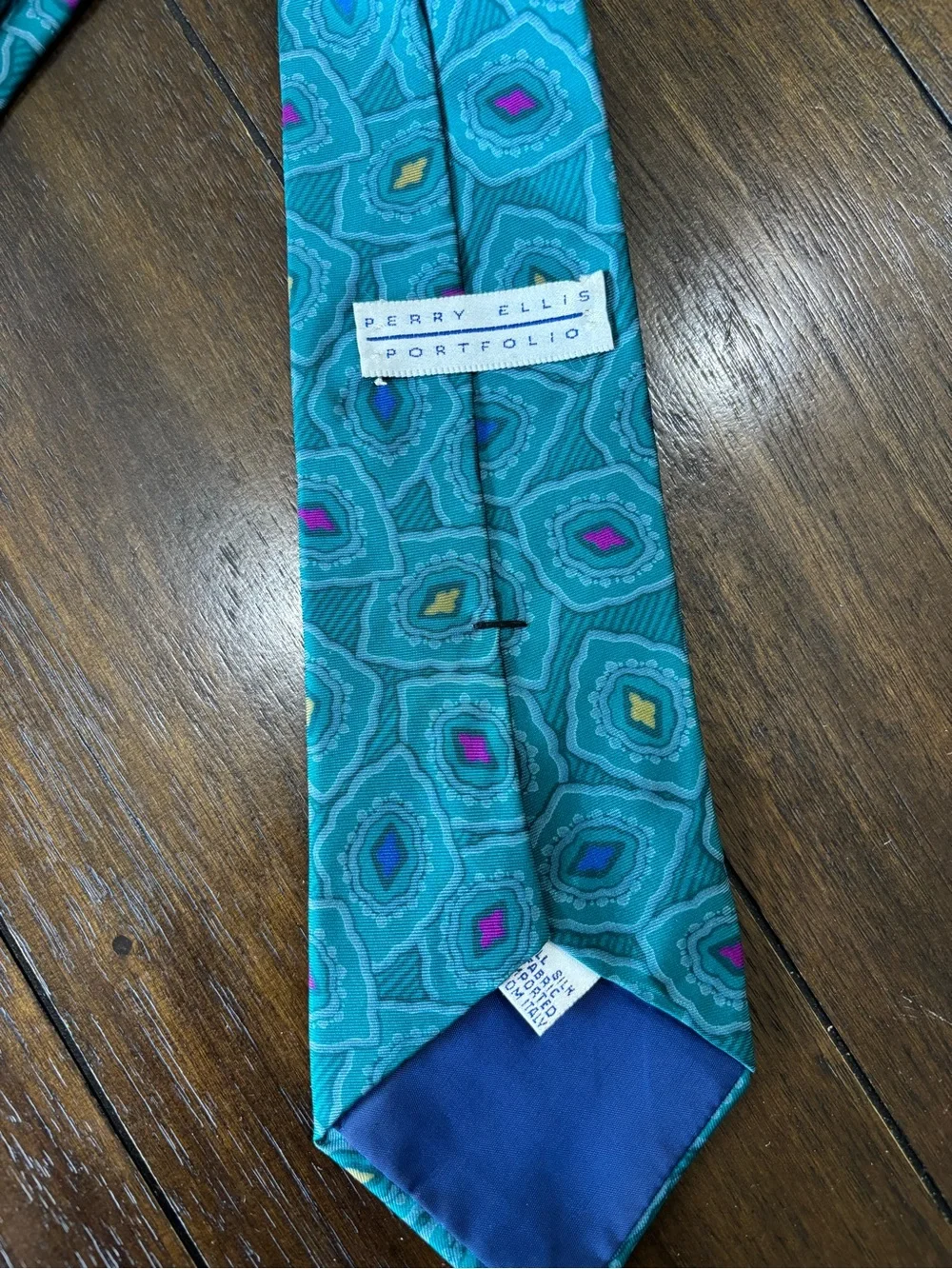 Perry Ellis Portfolio 100% Silk Teal Turquoise Geometric Tie Made in USA
